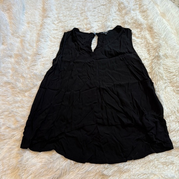 Madewell Tops - Madewell Black V-Neck Tank Blouse